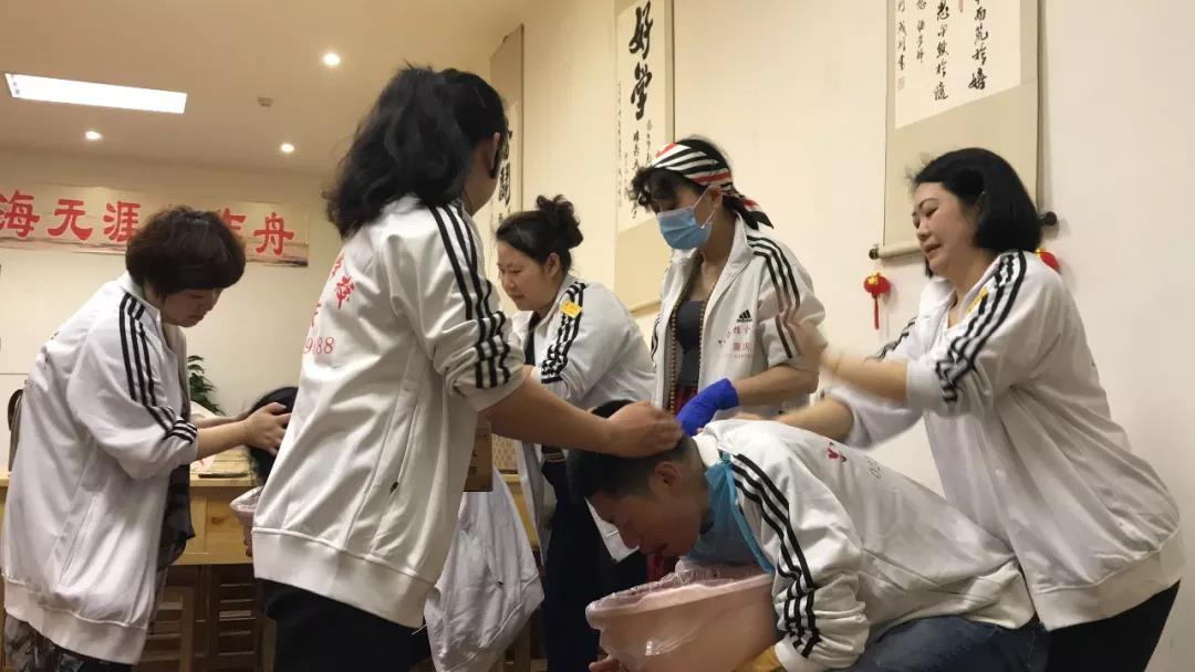 刺血培訓(xùn)選擇好的學(xué)校真的那么難嗎？