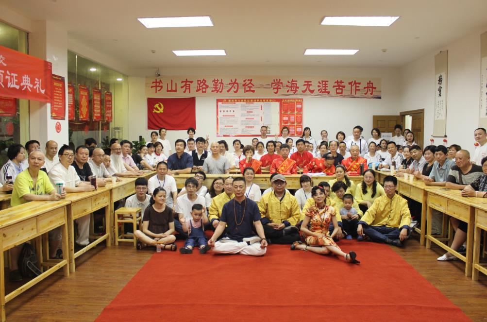 靠不吃晚餐減肥？中醫培訓學校建議不要這樣做